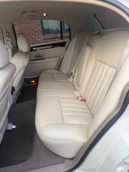 Lincoln Town Car Signature 2004