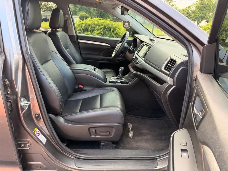 Toyota Highlander  2018