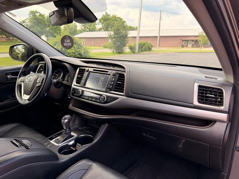 Toyota Highlander  2018