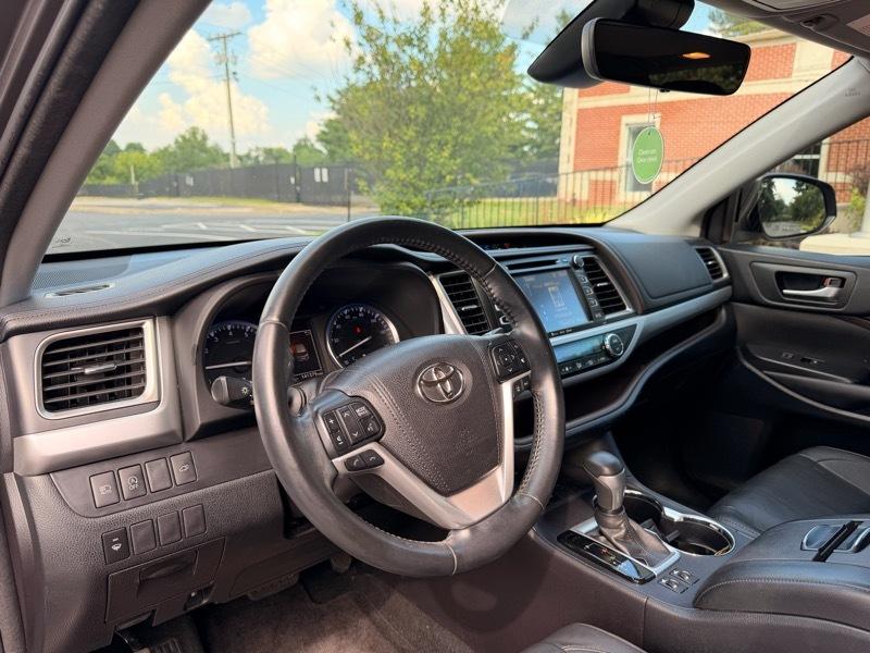 Toyota Highlander  2018