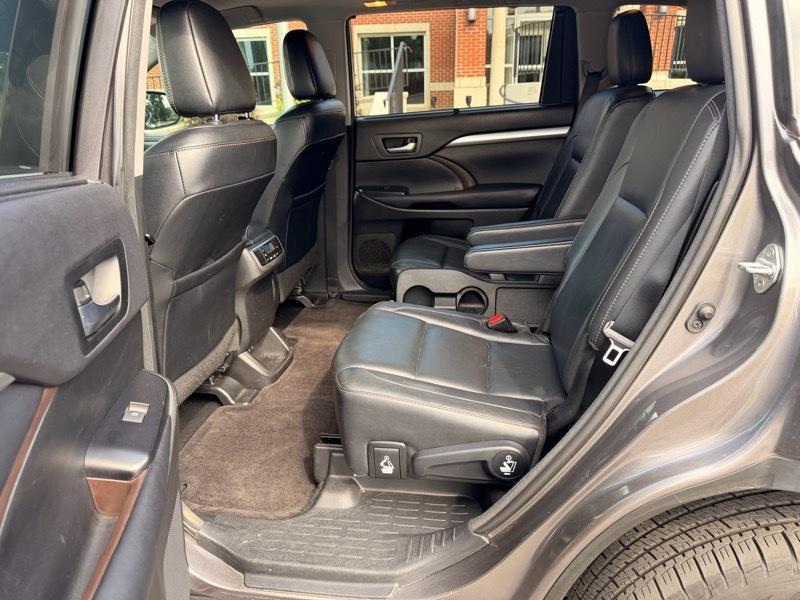 Toyota Highlander  2018