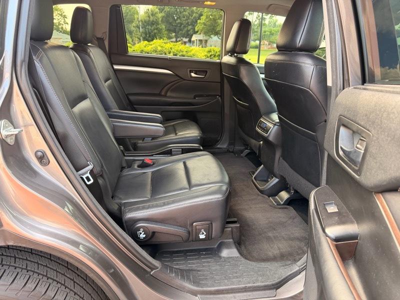 Toyota Highlander  2018