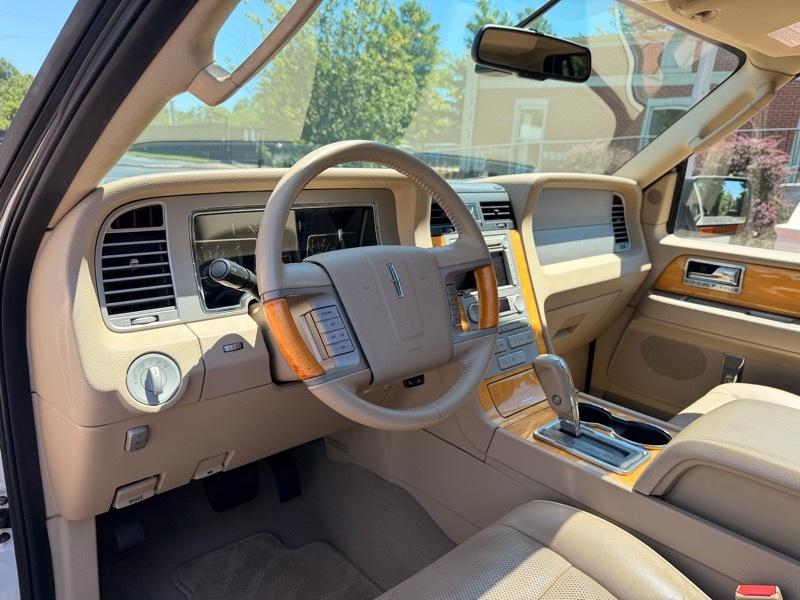 Lincoln Navigator 4WD Luxury 2007