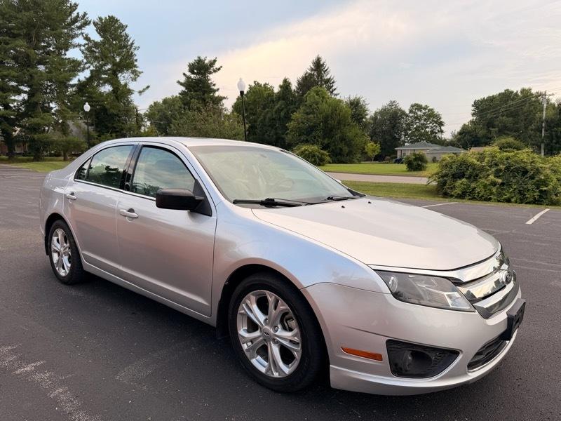 Ford Fusion SE 2012