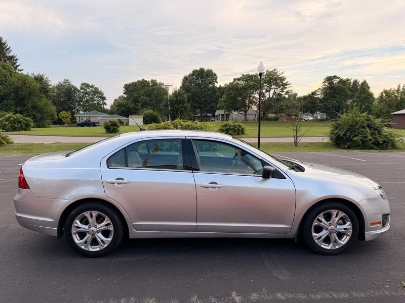 Ford Fusion SE 2012