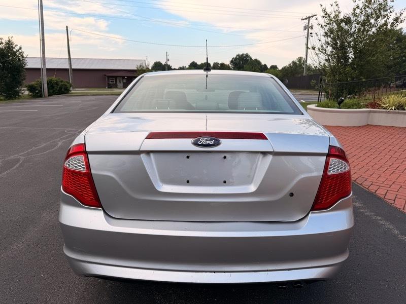 Ford Fusion SE 2012