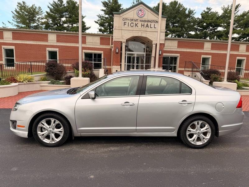 Ford Fusion SE 2012