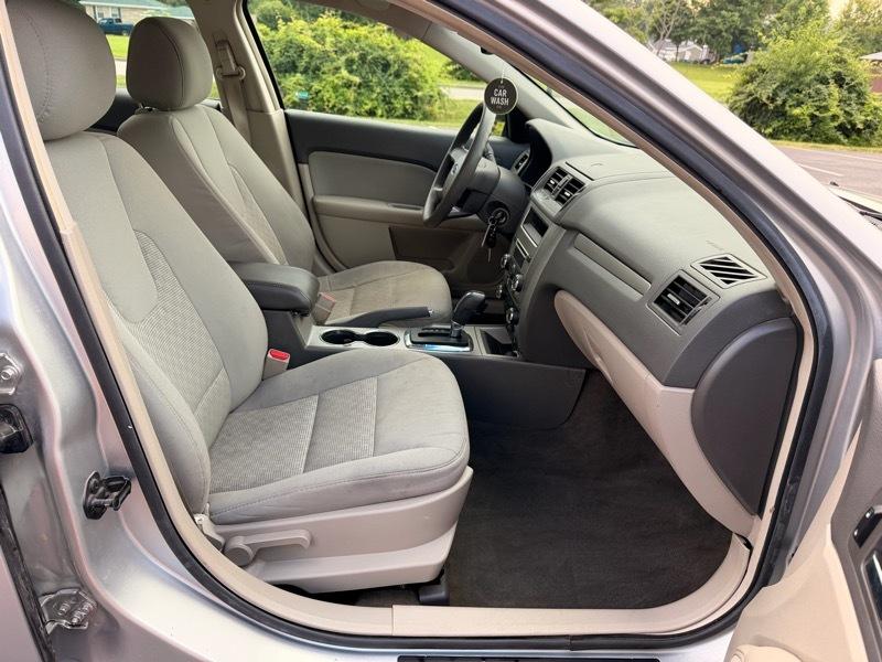 Ford Fusion SE 2012