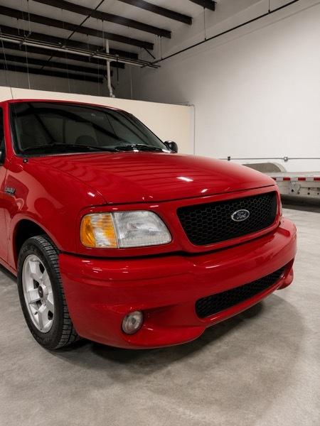 Ford F-150 SVT Lightning 1999