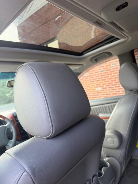 Toyota Sienna XLE FWD 2009