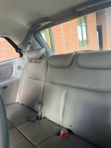 Toyota Sienna XLE FWD 2009