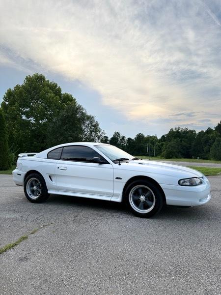 Ford Mustang GT Coupe 1997