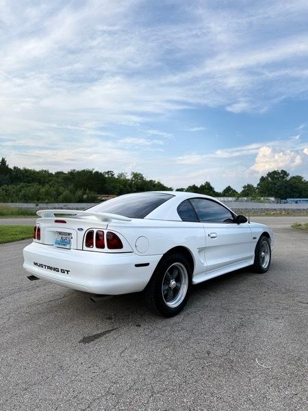 Ford Mustang GT Coupe 1997