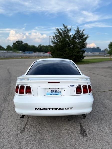 Ford Mustang GT Coupe 1997
