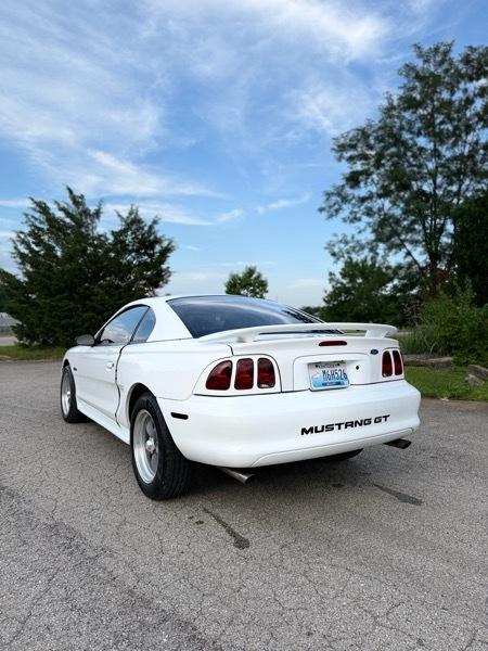 Ford Mustang GT Coupe 1997