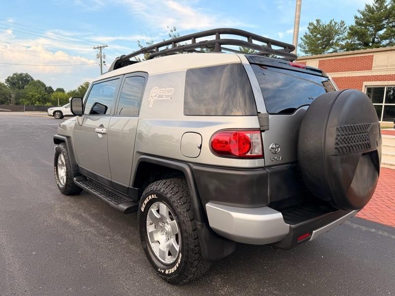 Toyota FJ Cruiser 4WD AT 2010