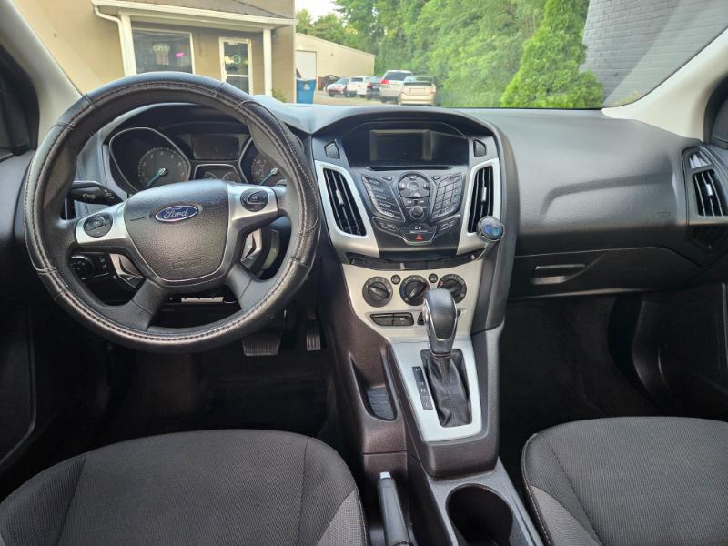 Ford Focus SE Hatch 2013