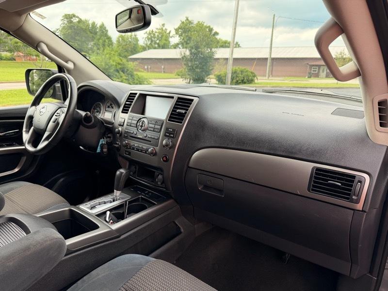 Nissan Armada SL 4WD 2015