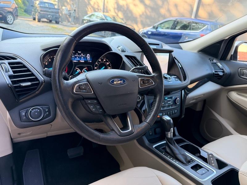 Ford Escape Titanium FWD 2017