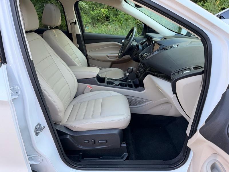 Ford Escape Titanium FWD 2017
