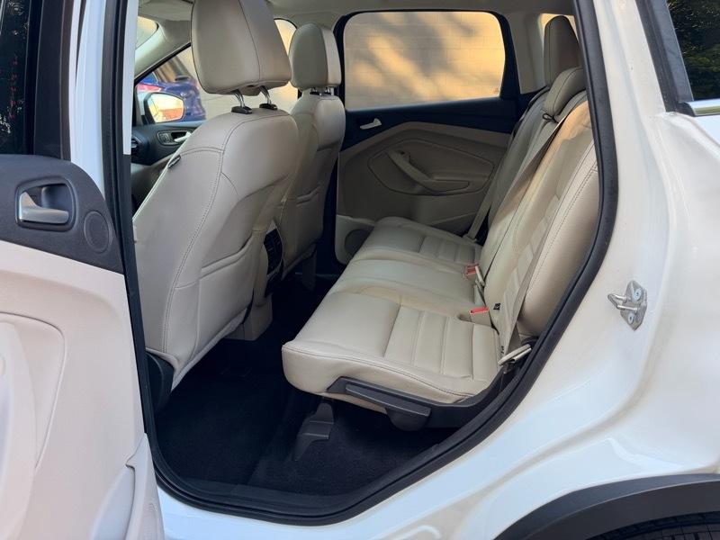 Ford Escape Titanium FWD 2017