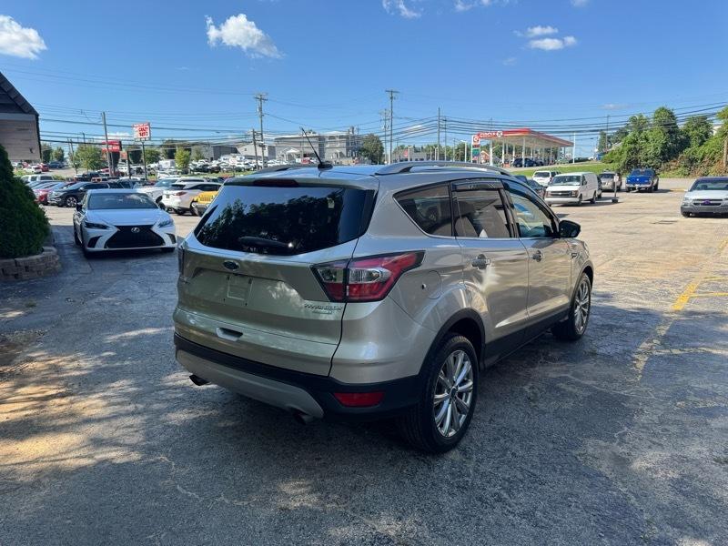 Ford Escape Titanium FWD 2017