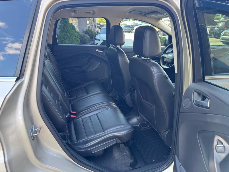 Ford Escape Titanium FWD 2017