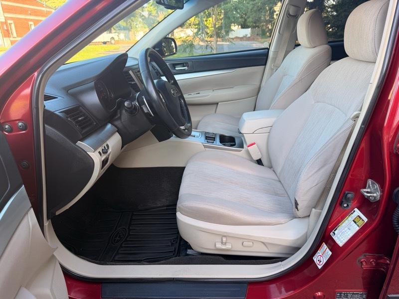 Subaru Outback 2.5i Premium 2013