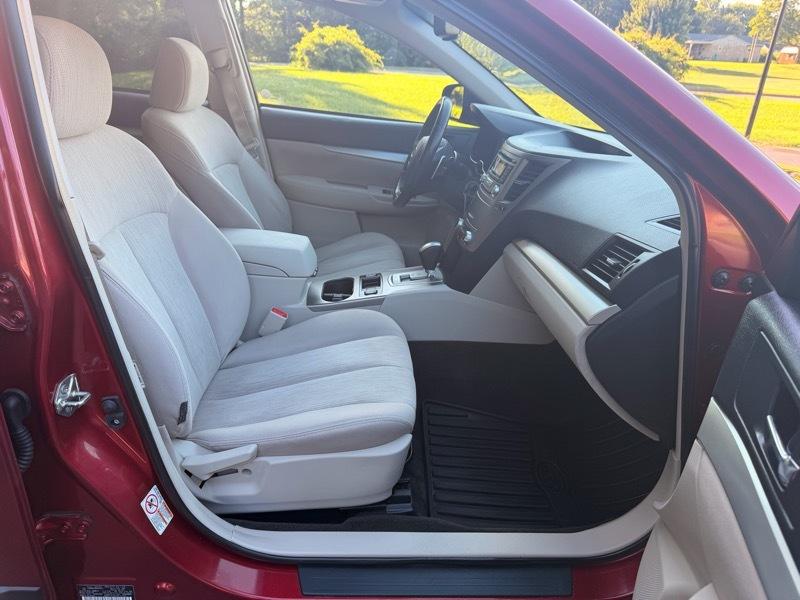Subaru Outback 2.5i Premium 2013