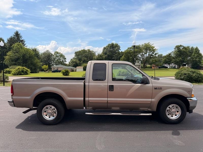 Ford F-250 SD XLT SuperCab 2WD 2002