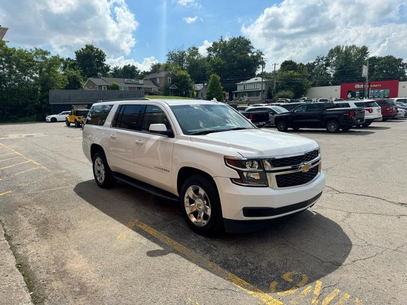 Chevrolet Suburban LT 4WD 2019