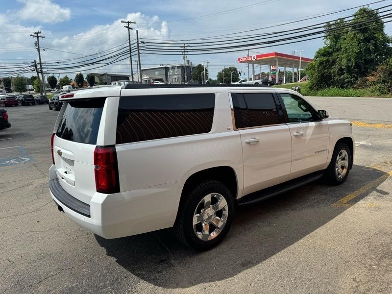 Chevrolet Suburban LT 4WD 2019