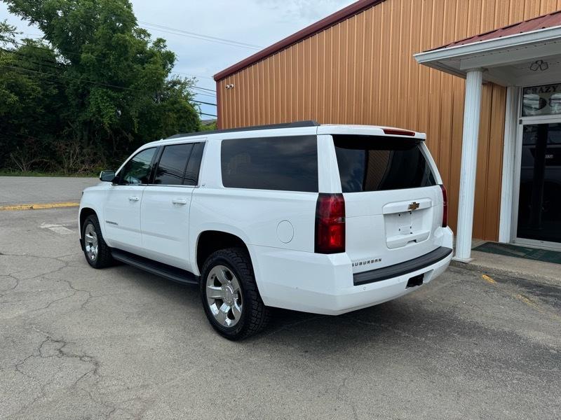 Chevrolet Suburban LT 4WD 2019