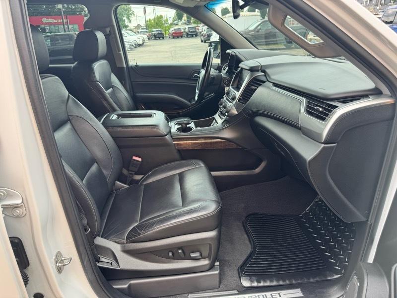 Chevrolet Suburban LT 4WD 2019