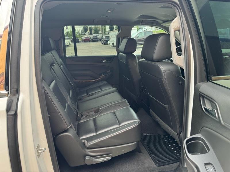 Chevrolet Suburban LT 4WD 2019