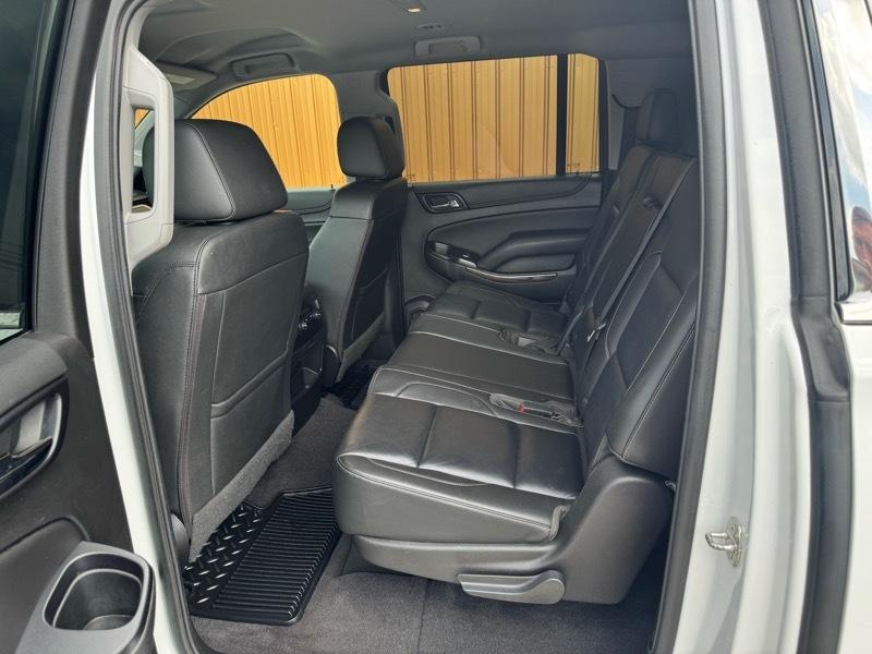 Chevrolet Suburban LT 4WD 2019