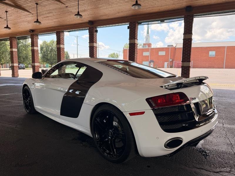 Audi R8 5.2 Coupe quattro Auto R tronic 2012
