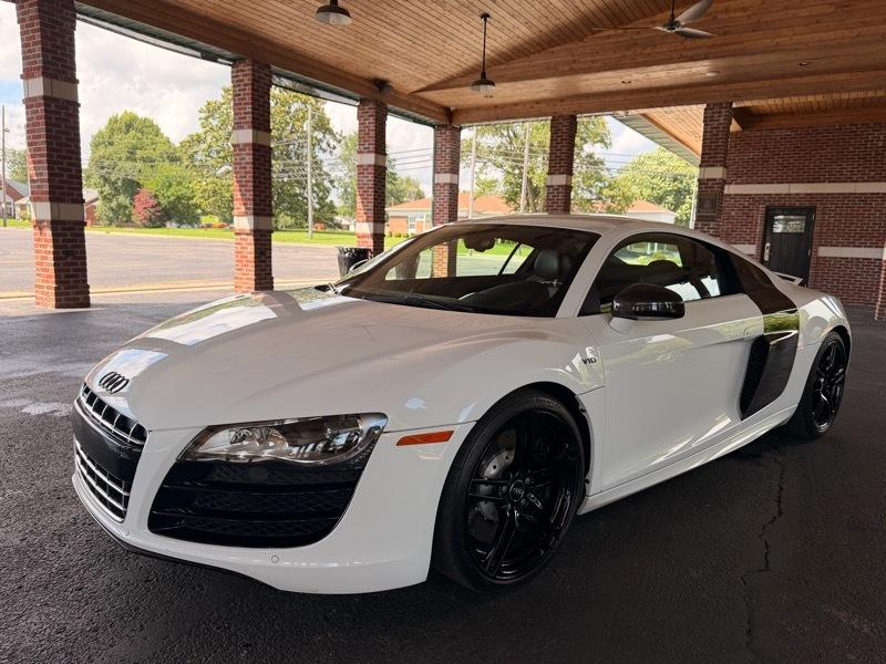 Audi R8 5.2 Coupe quattro Auto R tronic 2012