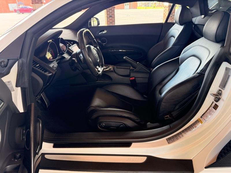 Audi R8 5.2 Coupe quattro Auto R tronic 2012