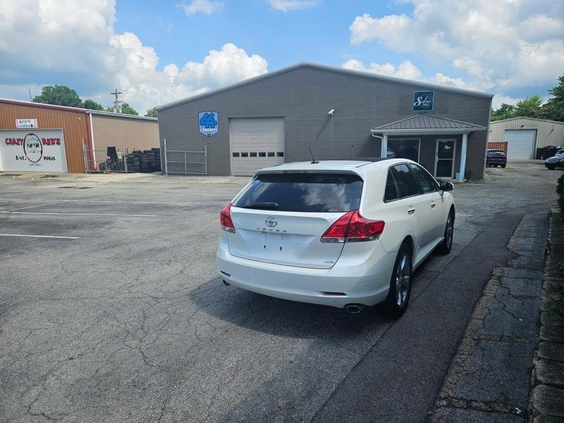 Toyota Venza AWD V6 2011