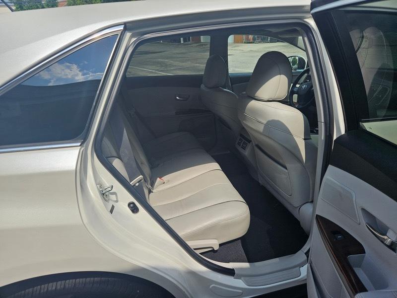 Toyota Venza AWD V6 2011