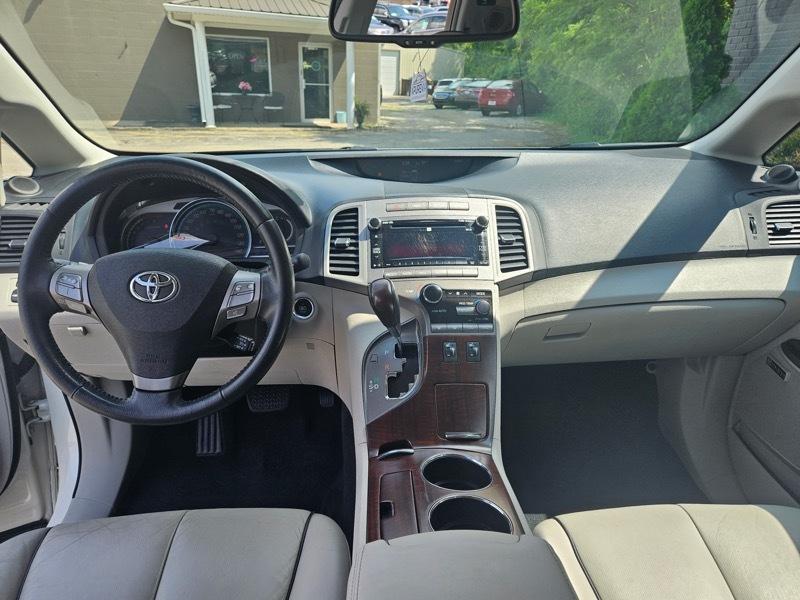 Toyota Venza AWD V6 2011