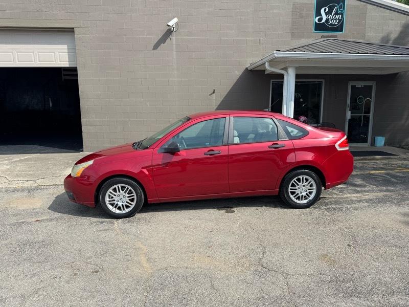 Ford Focus SE Sedan 2010