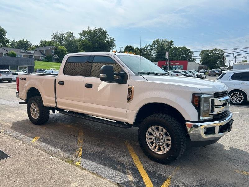 Ford F-250 SD XLT Crew Cab 4WD 2019