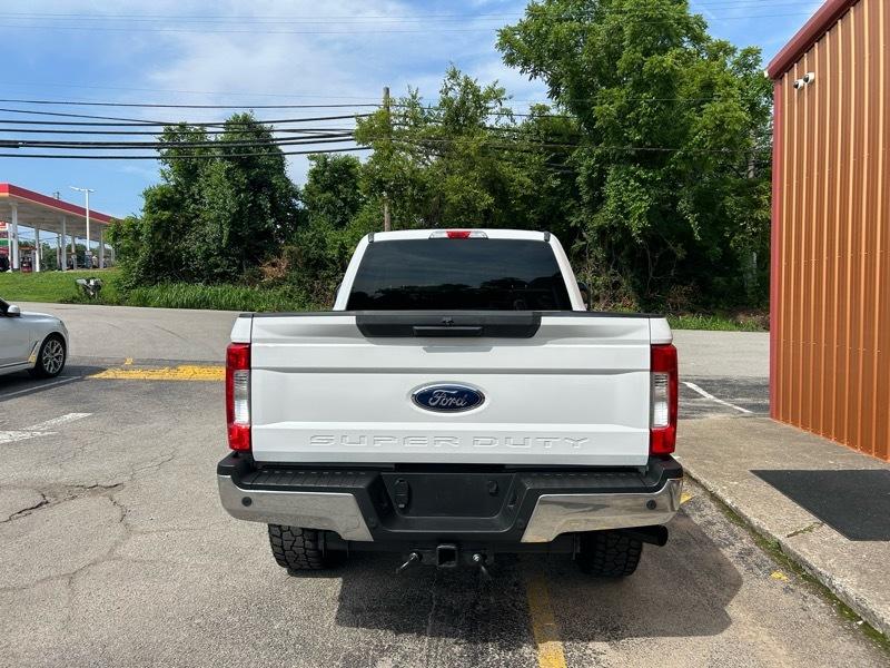 Ford F-250 SD XLT Crew Cab 4WD 2019