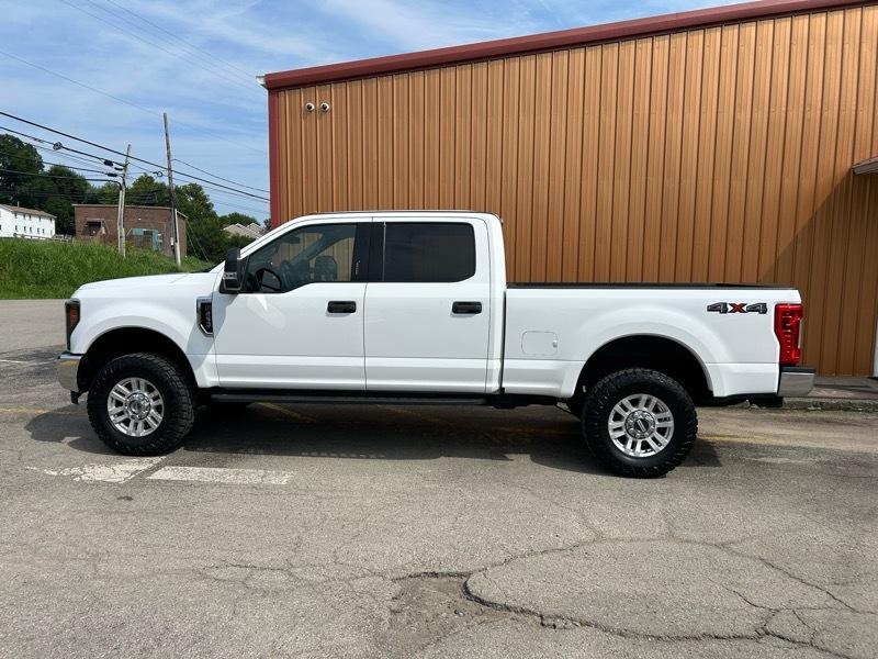 Ford F-250 SD XLT Crew Cab 4WD 2019