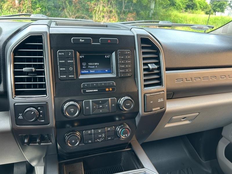 Ford F-250 SD XLT Crew Cab 4WD 2019