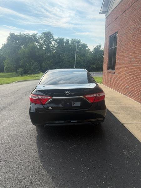Toyota Camry SE 2017