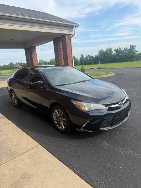Toyota Camry SE 2017