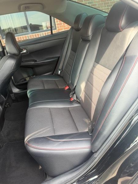 Toyota Camry SE 2017